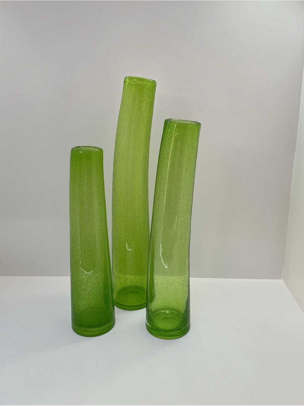 Vintage Chartreuse Lime Green Bubble Glass Vase Set of 3 | Graduated Art Glass - Picture 2 of 3